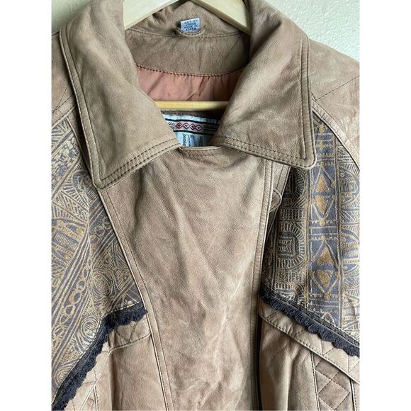 Vintage A.D.A. Leather Bomber Jacket with Tooled Southwestern Theme Women’s L - Picture 5 of 12